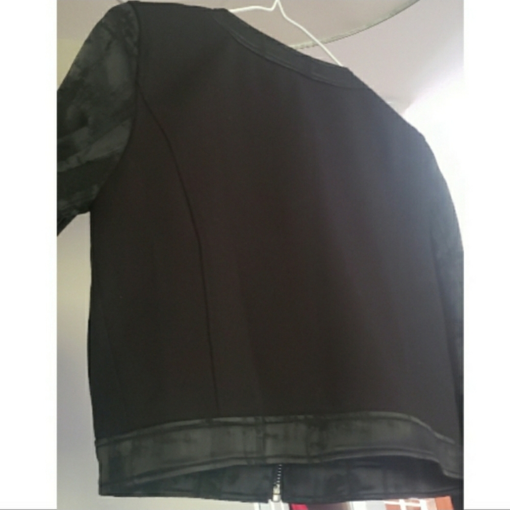 COPY - Cluny Bomber Jacket *Vintage* - Picture 2 of 11